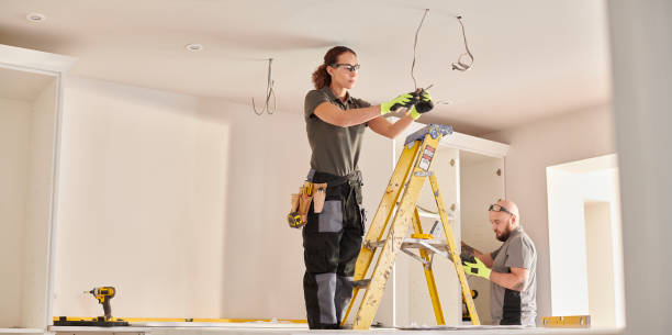 Best Affordable Emergency Electrician  in Santa Ana, CA